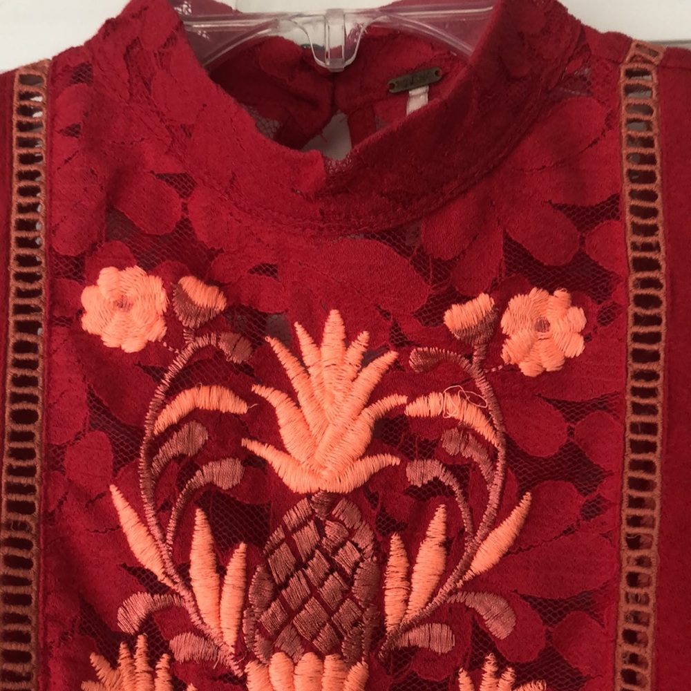 Free People Top Pineapple Tank Embroidered Floral Red SZ S - Picture 3 of 8